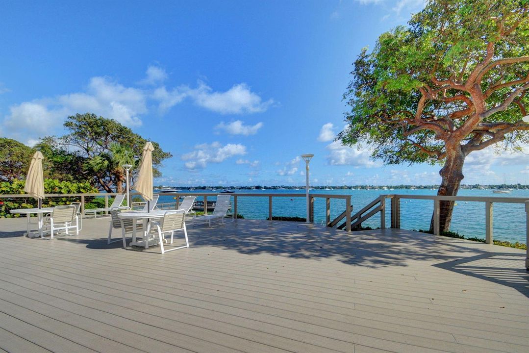 38-web-or-mls-5600 N Flagler (5)