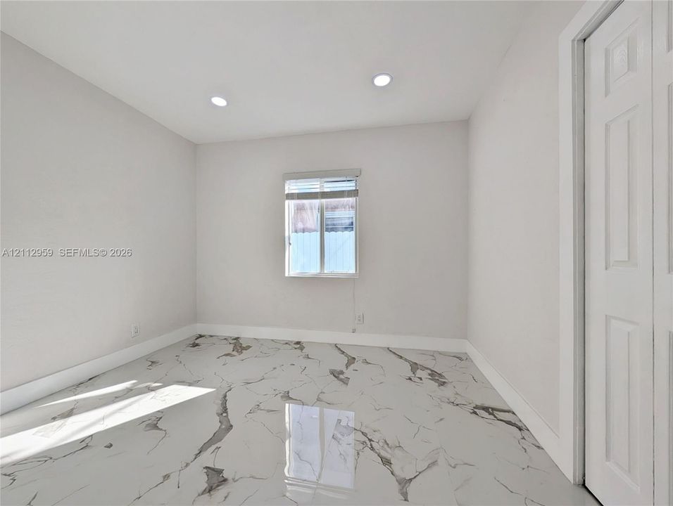 For Rent: $3,400 (3 beds, 2 baths, 1273 Square Feet)