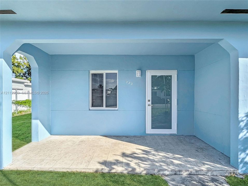 For Rent: $3,400 (3 beds, 2 baths, 1273 Square Feet)