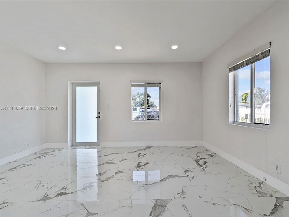 For Rent: $3,400 (3 beds, 2 baths, 1273 Square Feet)