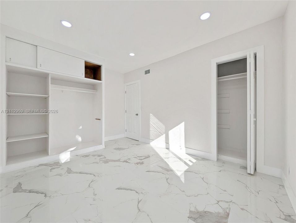 For Rent: $3,400 (3 beds, 2 baths, 1273 Square Feet)
