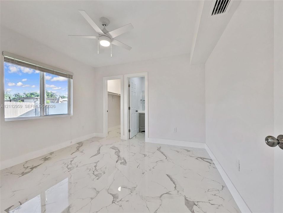 For Rent: $3,400 (3 beds, 2 baths, 1273 Square Feet)