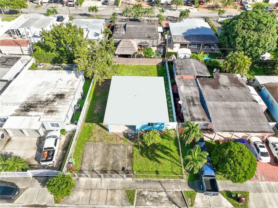 For Rent: $3,400 (3 beds, 2 baths, 1273 Square Feet)