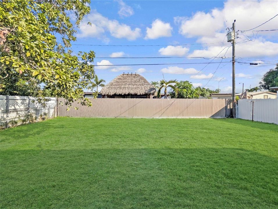 For Rent: $3,400 (3 beds, 2 baths, 1273 Square Feet)