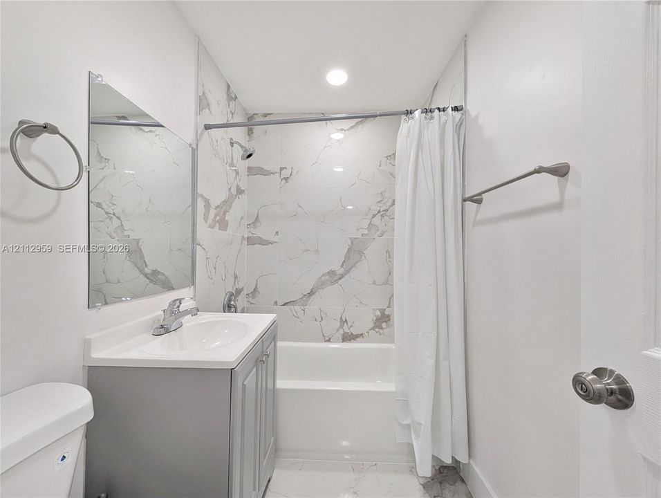 For Rent: $3,400 (3 beds, 2 baths, 1273 Square Feet)