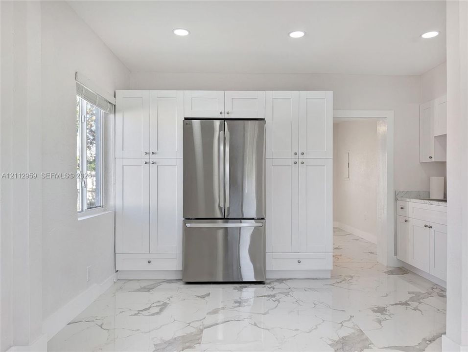 For Rent: $3,400 (3 beds, 2 baths, 1273 Square Feet)