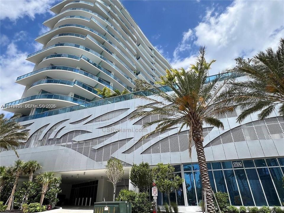 В аренду: $12,500 (2 спален, 2 ванн, 2261 Квадратных фут)