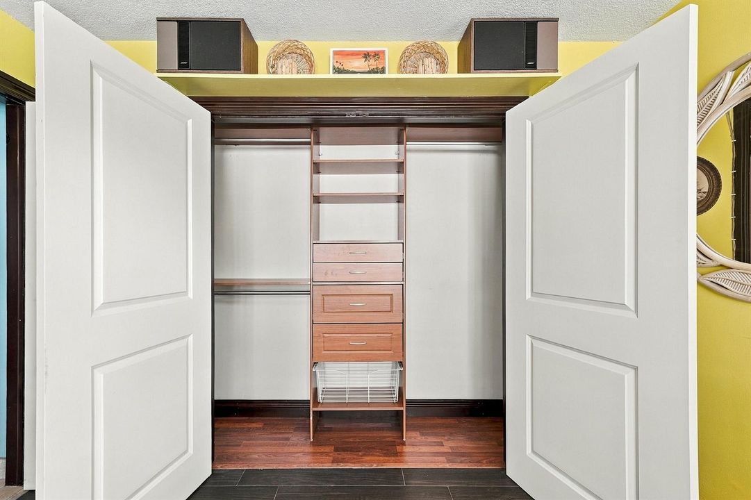 2nd Bedroom Closet