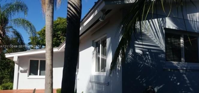 En Renta: $4,500 (3 camas, 2 baños, 1850 Pies cuadrados)