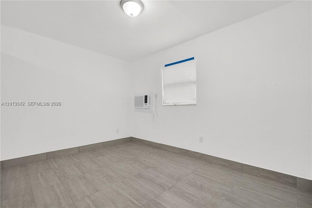 В аренду: $1,400 (1 спален, 1 ванн, 0 Квадратных фут)