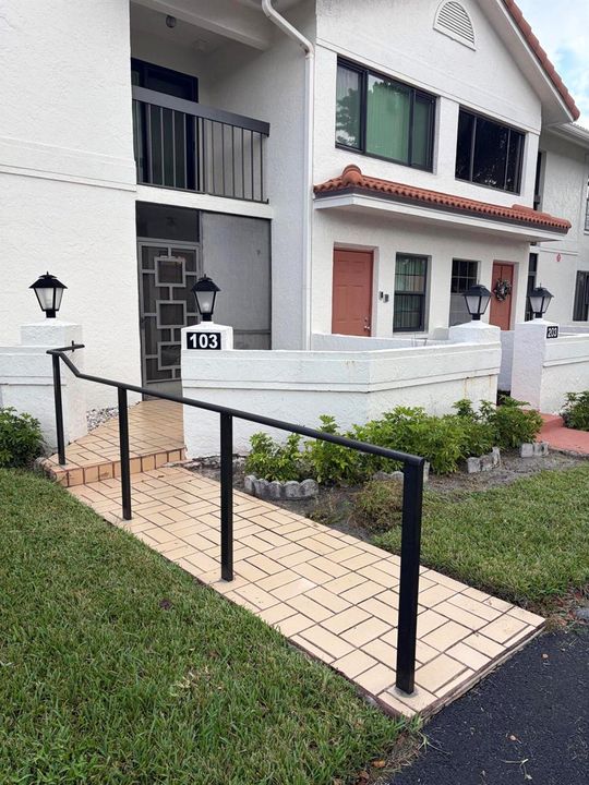 Front Entrance with Railing