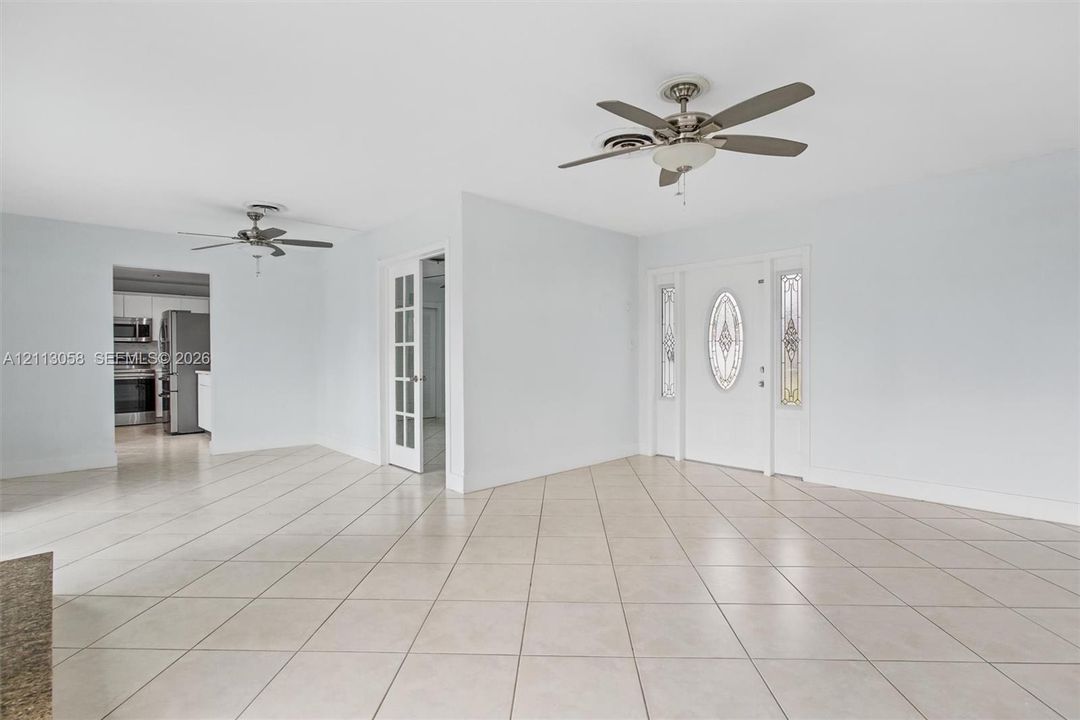 For Sale: $650,000 (3 beds, 2 baths, 1377 Square Feet)