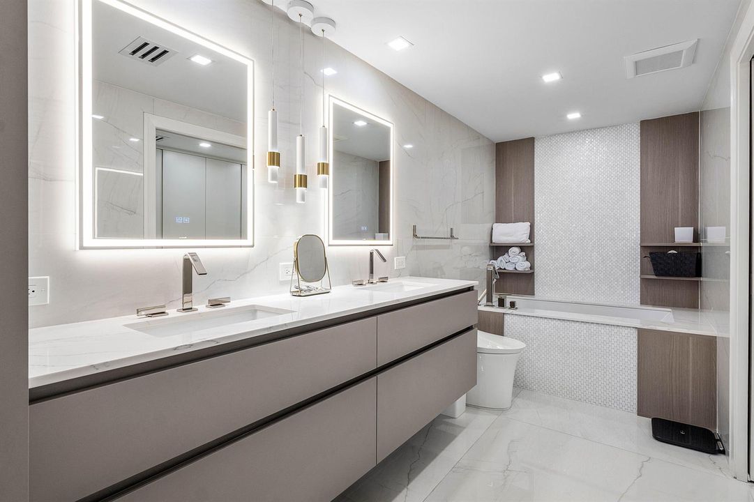 023-875EastCaminoReal-11-BocaRaton-FL-33
