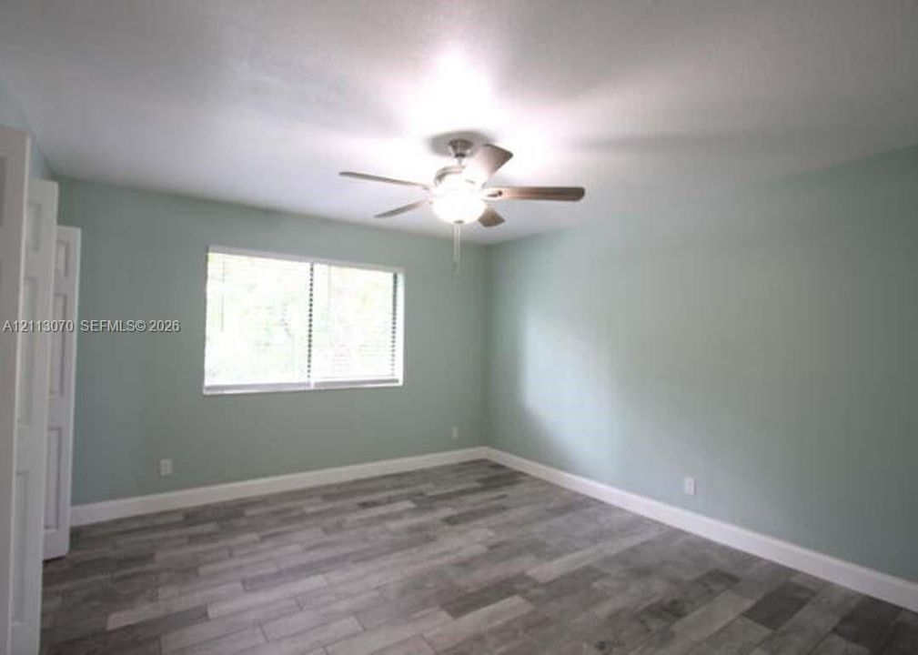 For Rent: $2,700 (3 beds, 2 baths, 4664 Square Feet)