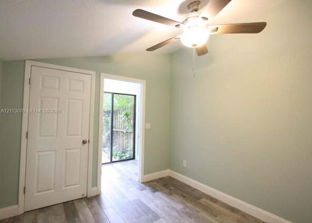 For Rent: $2,700 (3 beds, 2 baths, 4664 Square Feet)