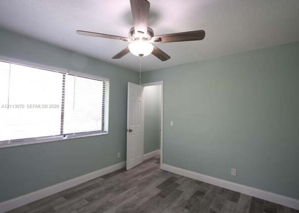 For Rent: $2,700 (3 beds, 2 baths, 4664 Square Feet)