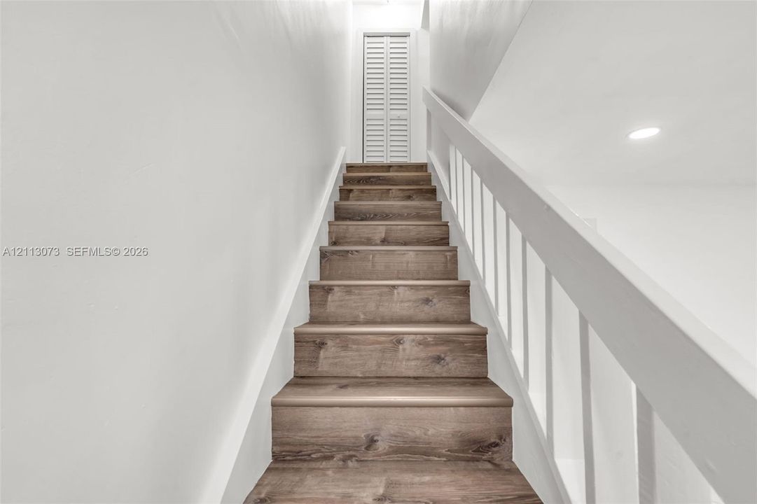 В аренду: $3,400 (3 спален, 2 ванн, 1640 Квадратных фут)