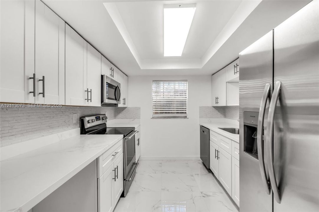В аренду: $3,400 (3 спален, 2 ванн, 1640 Квадратных фут)