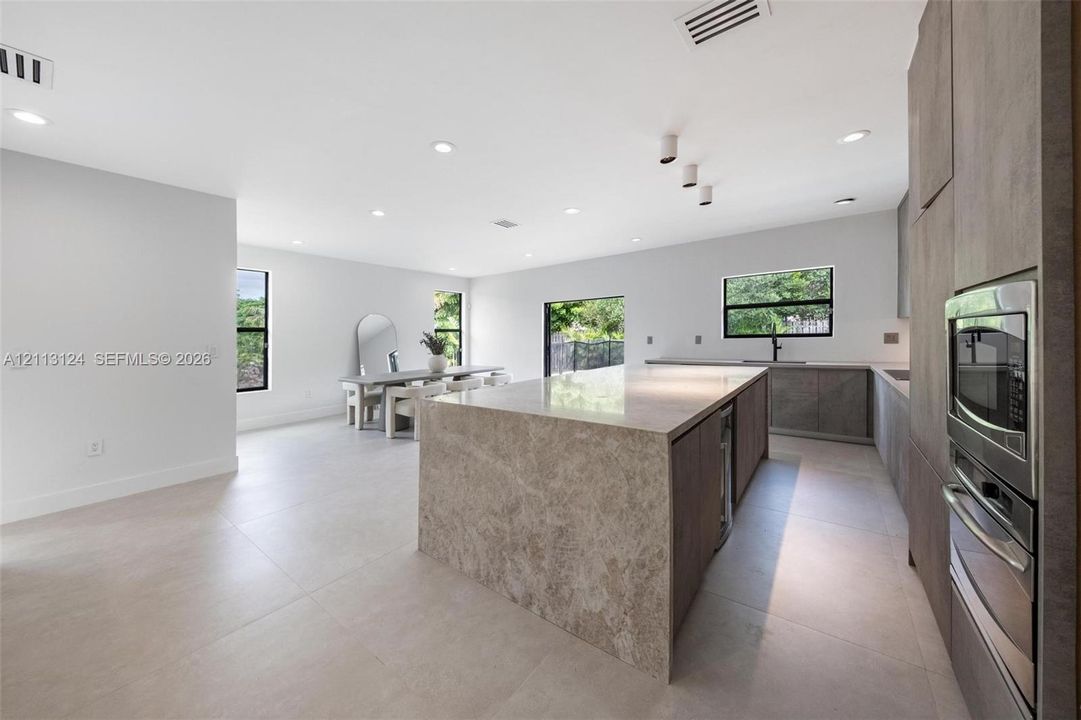 For Sale: $1,595,000 (4 beds, 2 baths, 2358 Square Feet)