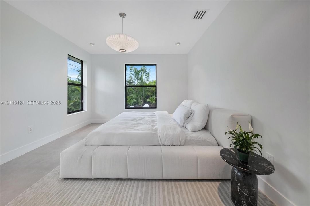 For Sale: $1,595,000 (4 beds, 2 baths, 2358 Square Feet)