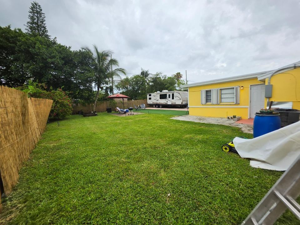 FOR SALE 1070 NE 143RD ST1