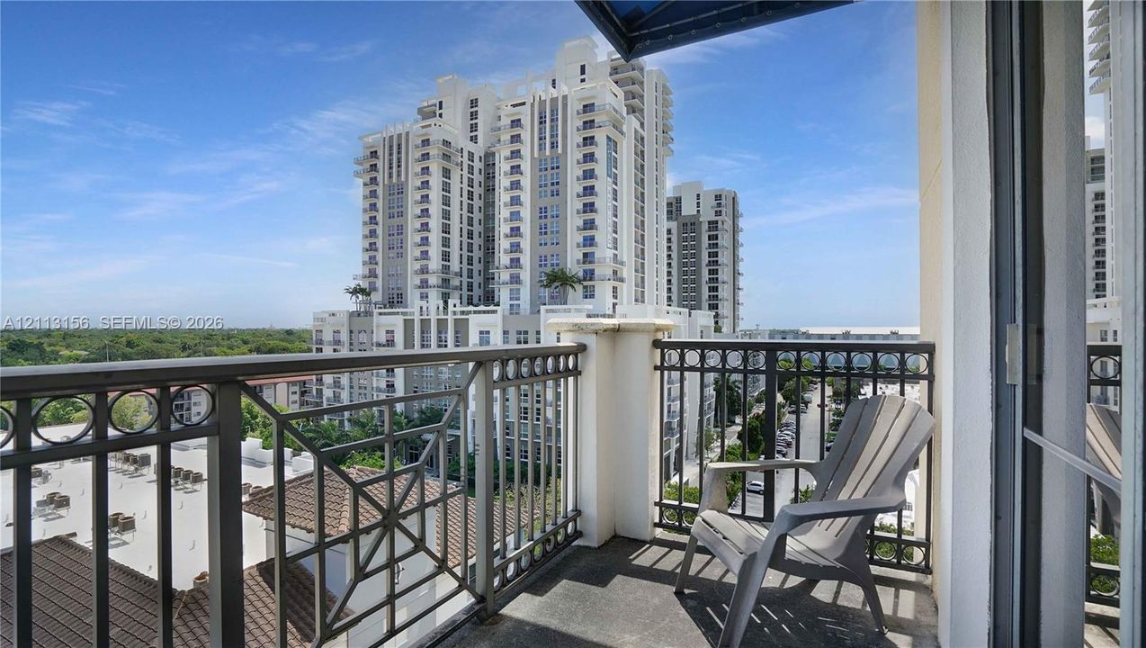 В аренду: $3,550 (2 спален, 2 ванн, 1352 Квадратных фут)