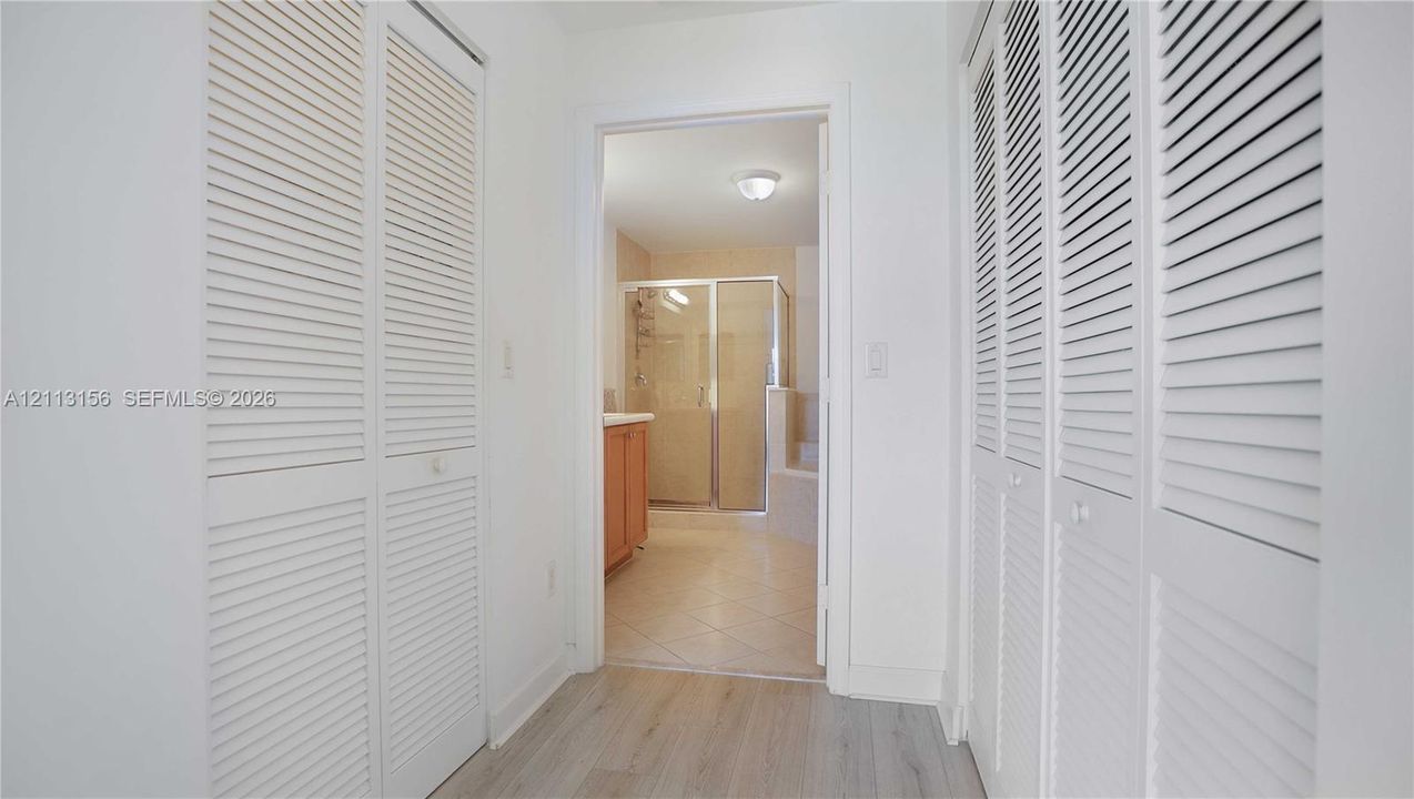 В аренду: $3,550 (2 спален, 2 ванн, 1352 Квадратных фут)