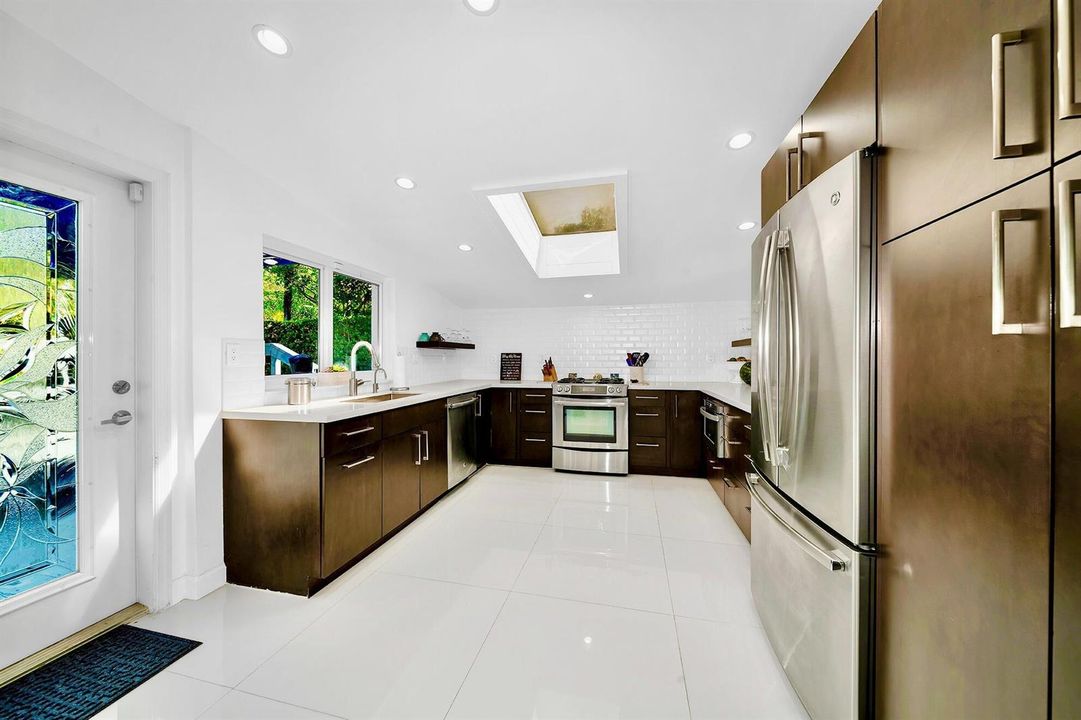 1303 Cordova Dr 1