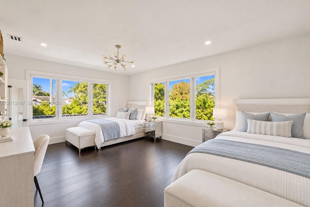 For Sale: $7,499,000 (6 beds, 4 baths, 4464 Square Feet)