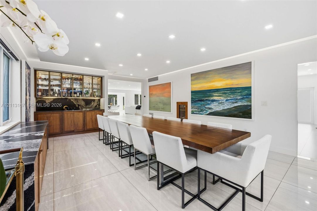 For Sale: $7,499,000 (6 beds, 4 baths, 4464 Square Feet)