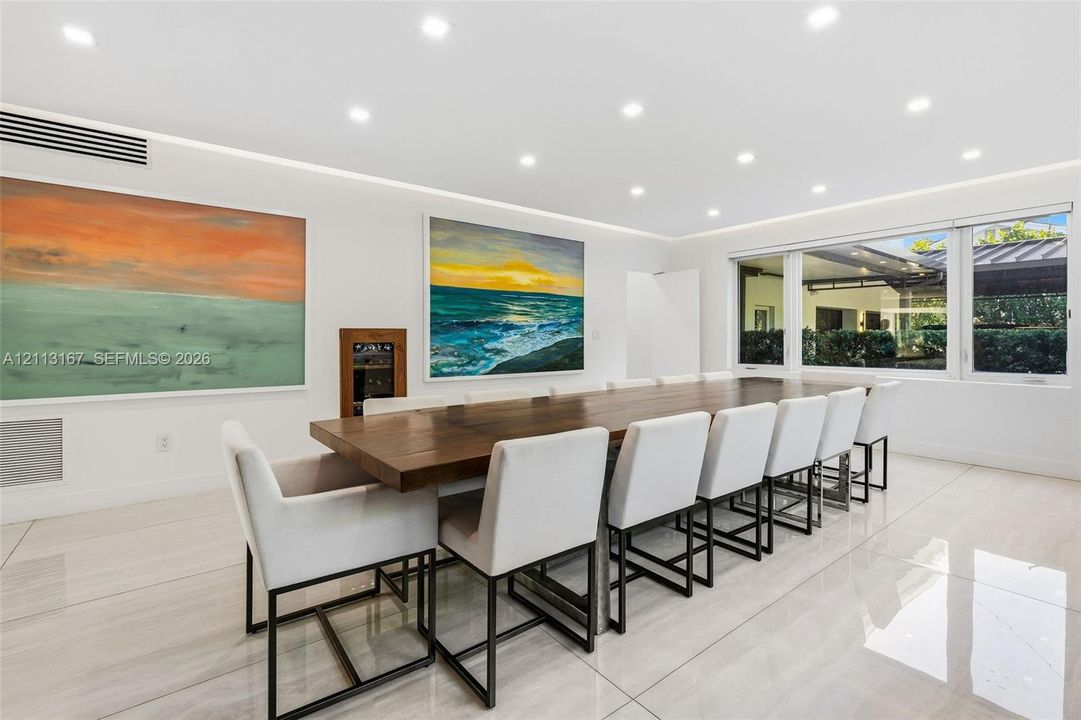 For Sale: $7,499,000 (6 beds, 4 baths, 4464 Square Feet)
