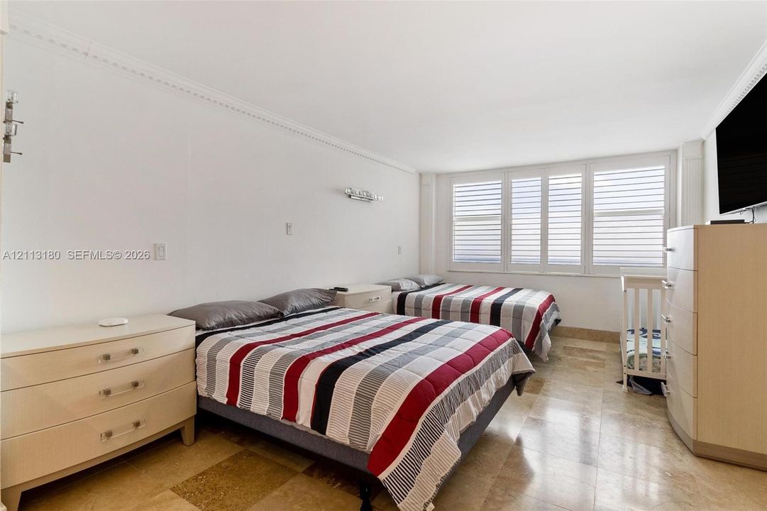 На продажу: $315,000 (1 спален, 1 ванн, 832 Квадратных фут)
