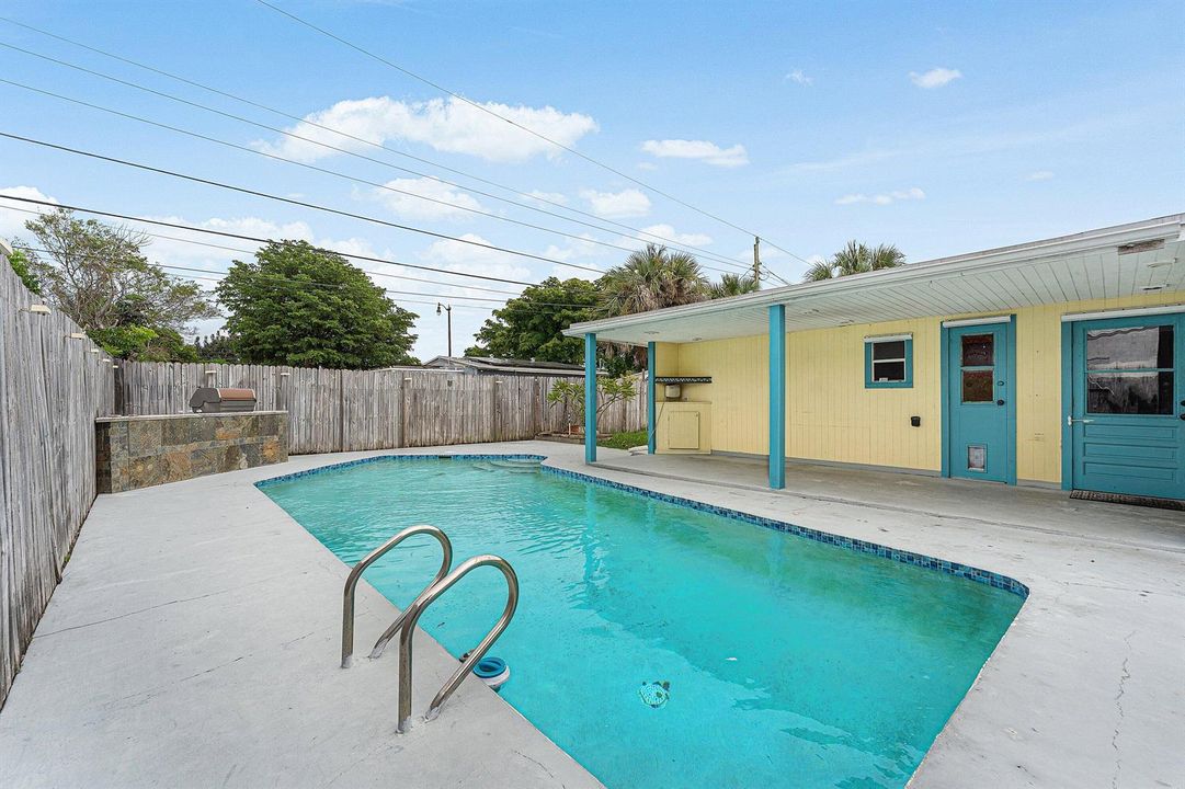 Pool