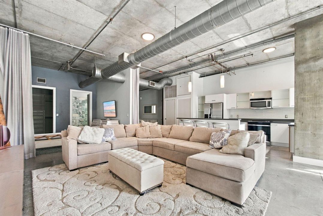 11-web-or-mls-434-nw-1st-ave-203