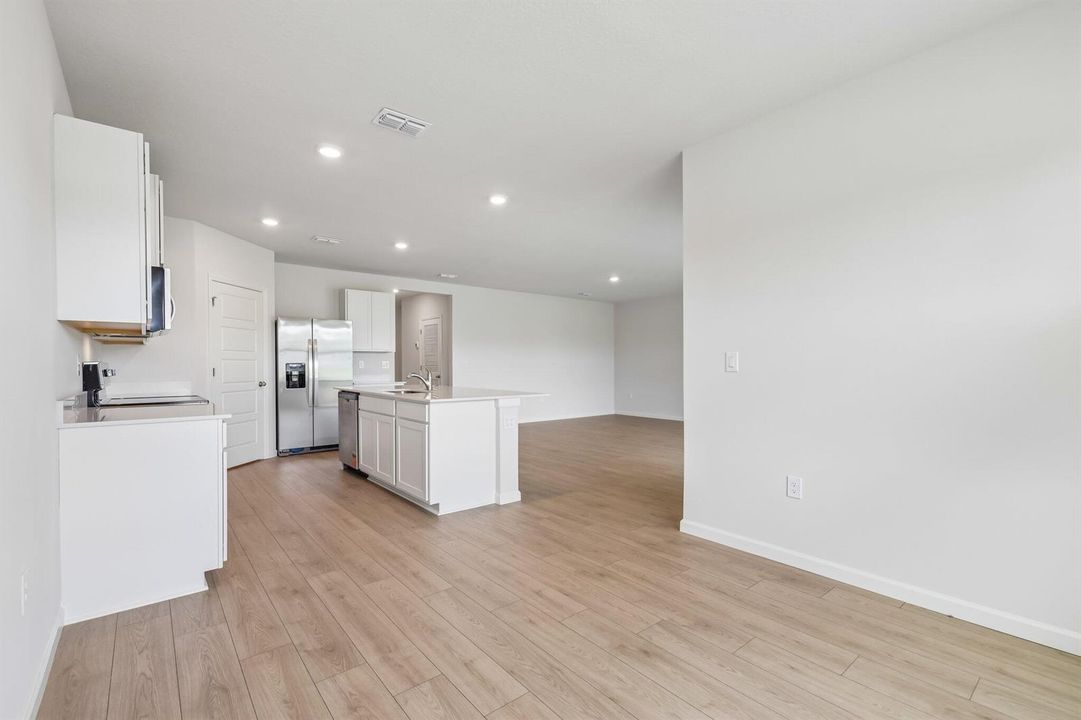 12-web-or-mls-SE Bowie St-S0209-012