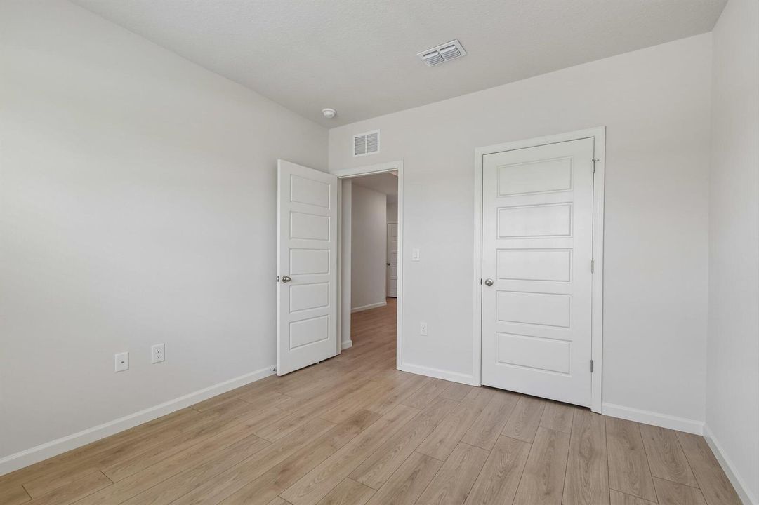 14-web-or-mls-SE Bowie St-S0209-014