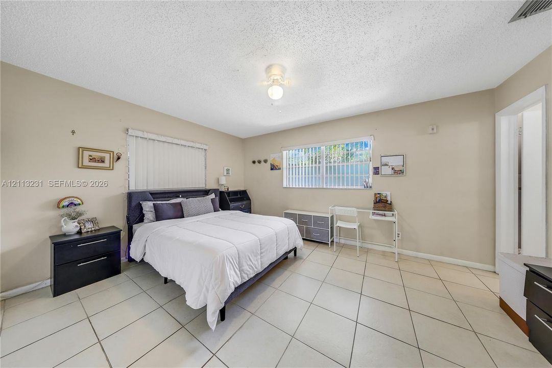 В аренду: $1,995 (2 спален, 2 ванн, 960 Квадратных фут)