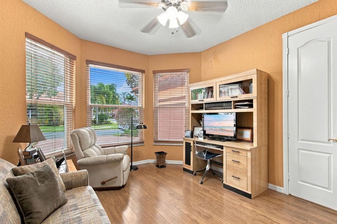 22-web-or-mls-10161-ravenna-way