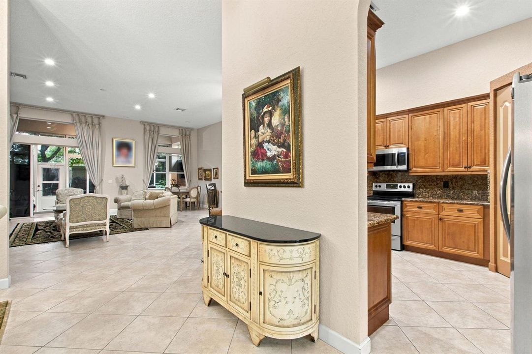 5-web-or-mls-10161-ravenna-way