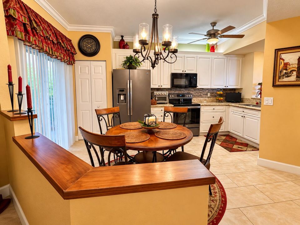 eat in kitchen