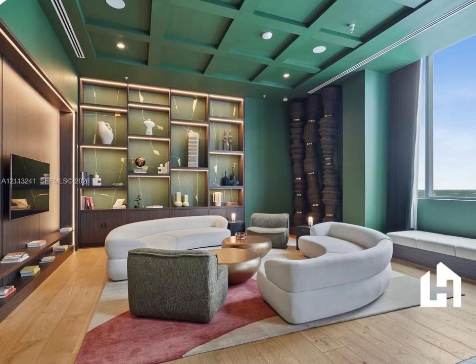 En Venta: $388,000 (0 camas, 1 baños, 321 Pies cuadrados)