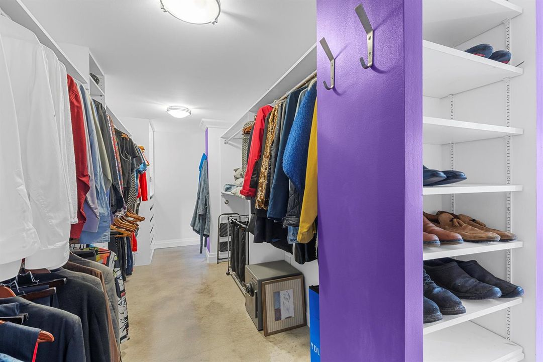 Walk In Closet