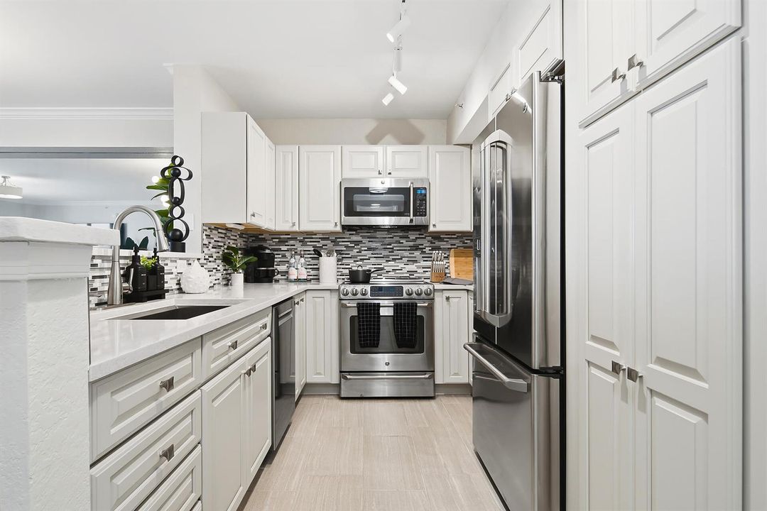1801-NORTH-FLAGLER-DR-UNIT-201-33407-002