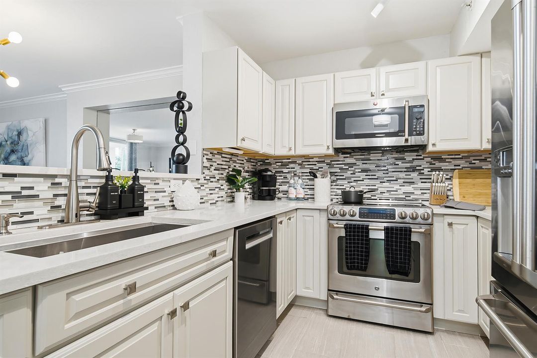 1801-NORTH-FLAGLER-DR-UNIT-201-33407-003