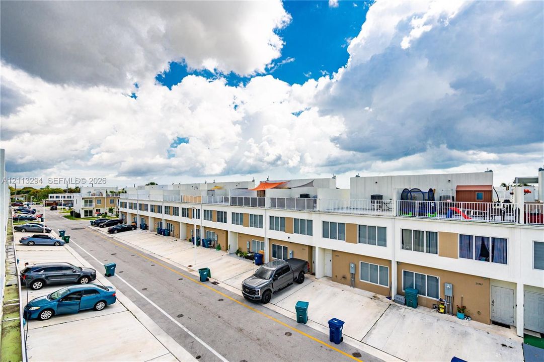 En Venta: $400,000 (4 camas, 3 baños, 1434 Pies cuadrados)