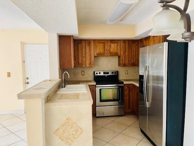 5560- Pic 24