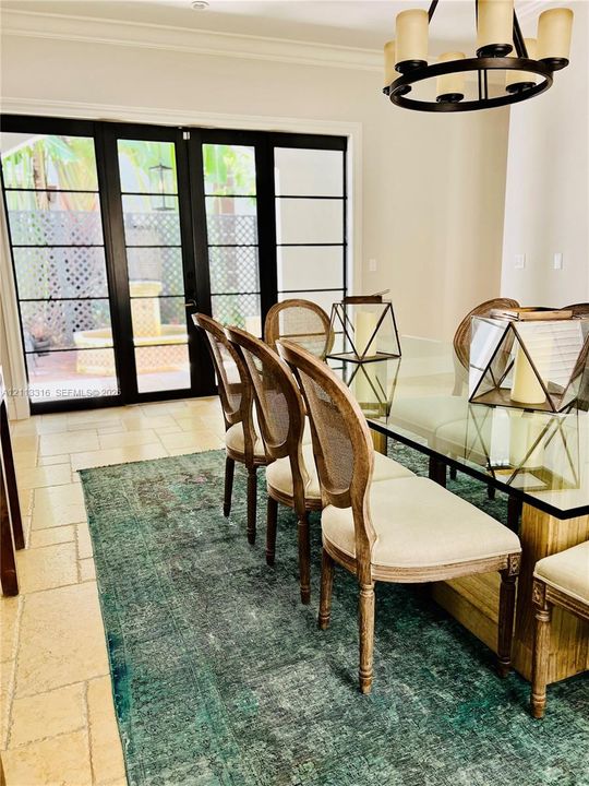 For Rent: $21,500 (5 beds, 5 baths, 4322 Square Feet)
