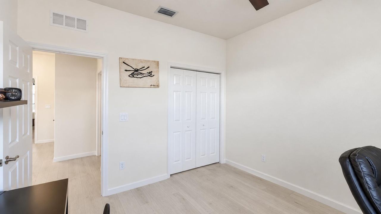Bedroom3/01