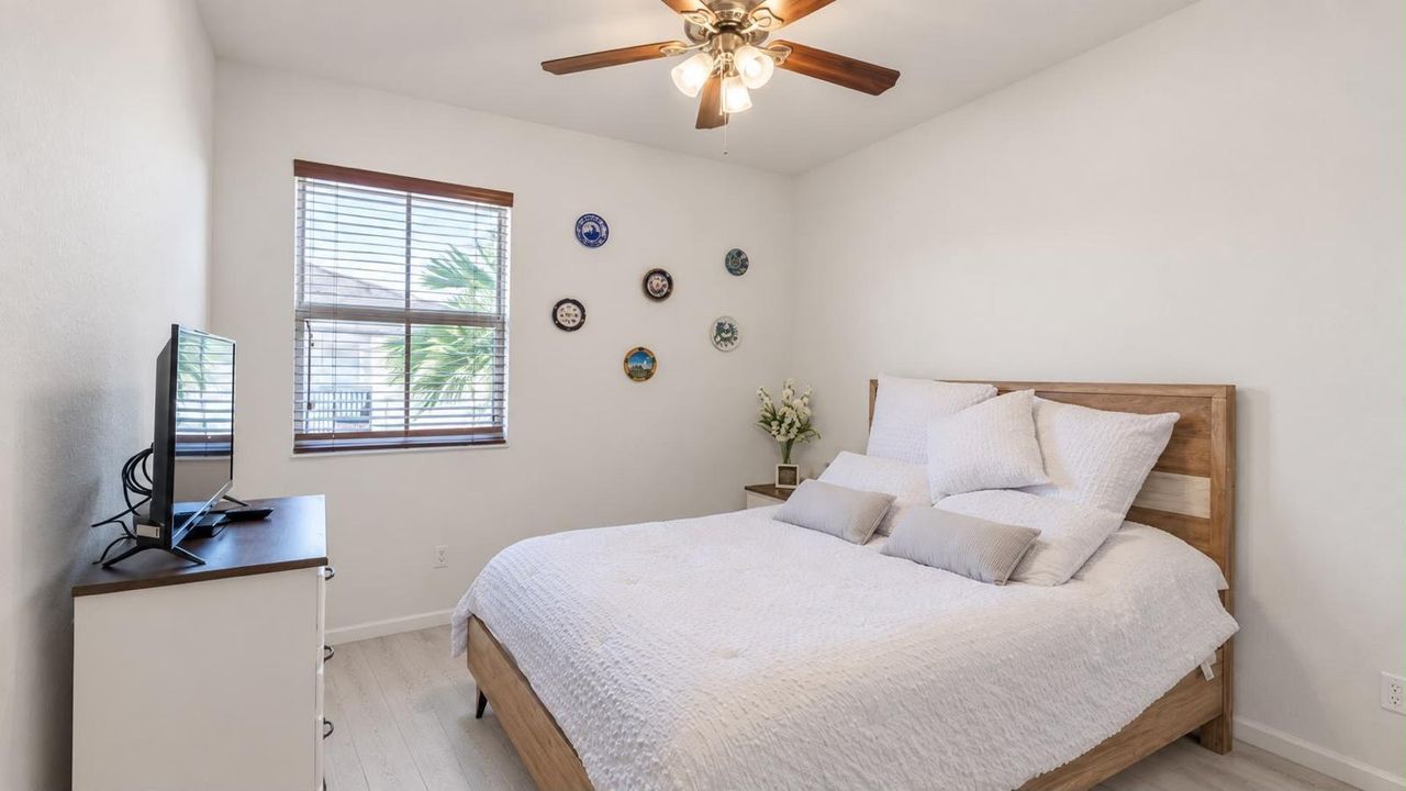 Bedroom2/01