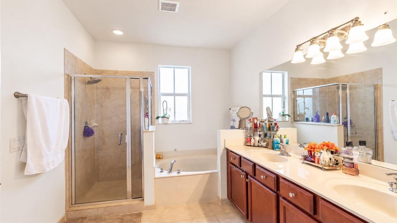 Master Bath 01